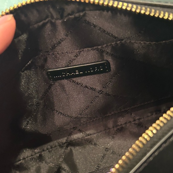 Michael Kors Maeve Wheat Canvas Blk Leather Crossbody Bag with Logo Strap NWT - Picture 4 of 7